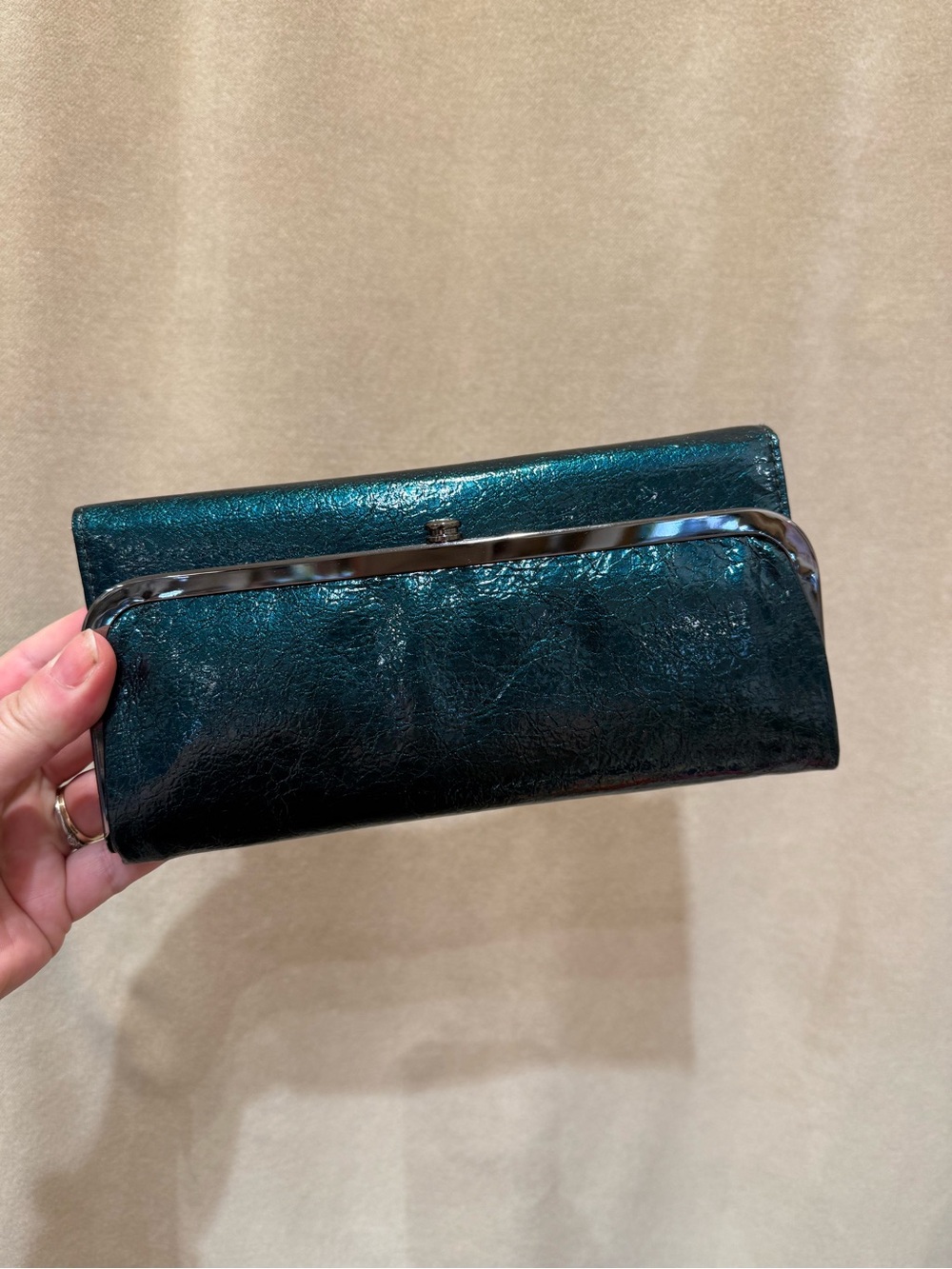 Hobo Rachel Wallet, Spruce Patent Leather - Picture 4 of 7